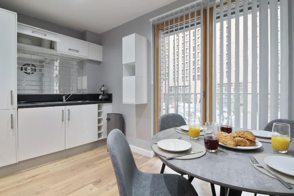 Stylish Modern Home In Sheffield Esterno foto